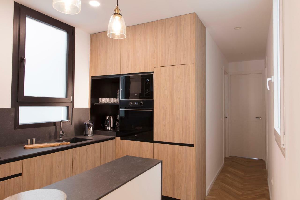 Florit Flats - Chic And In A Lively But Quiet Area Walking Distance * Valenza