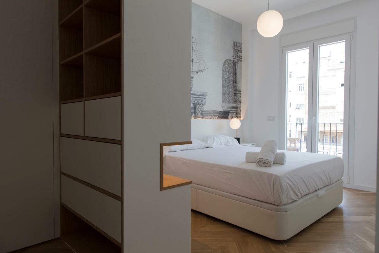 Florit Flats - Chic And In A Lively But Quiet Area Walking Distance Appartamento *